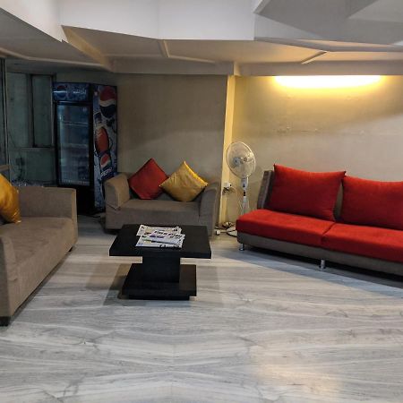 Aashraya Hotel Májszúr Kültér fotó
